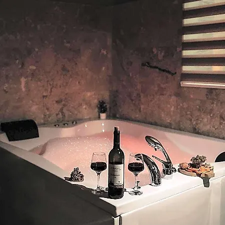 Hotel Yellow Stone House 5*