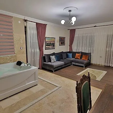 Yellow Stone House Hotel 5*